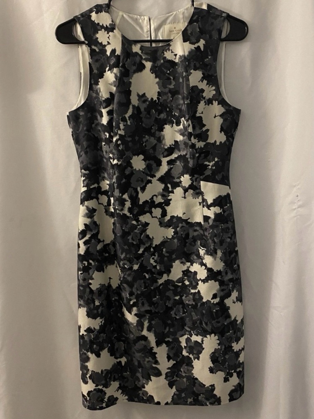 kate spade Sleeveless Black and White Floral Midi Sheath Dress